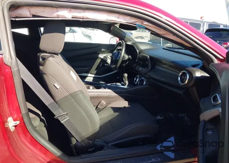 2021 Chevrolet Camaro Rwd Lt1 z USA, uszkodzony, nr VIN 1G1FE1R76M0102158